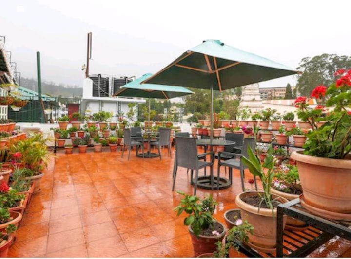 Garden Manor Hotel Ooty Exterior foto